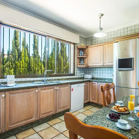 Cintya - Plusholidays Vila *