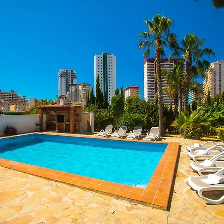 Cintya - Plusholidays * Calpe